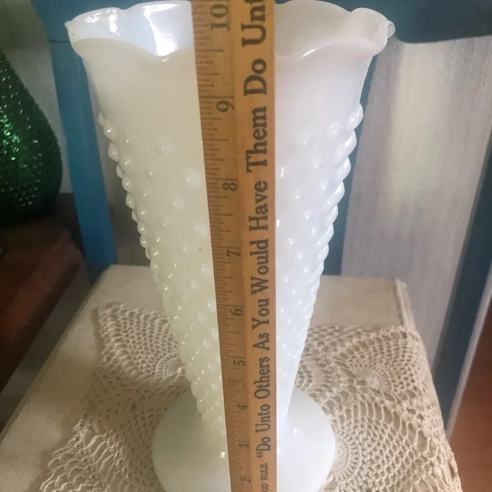 Vintage White MilkGlass Hobnail Pedestal Trumpet Vase with Ruffled Rim - Picture 4 of 7